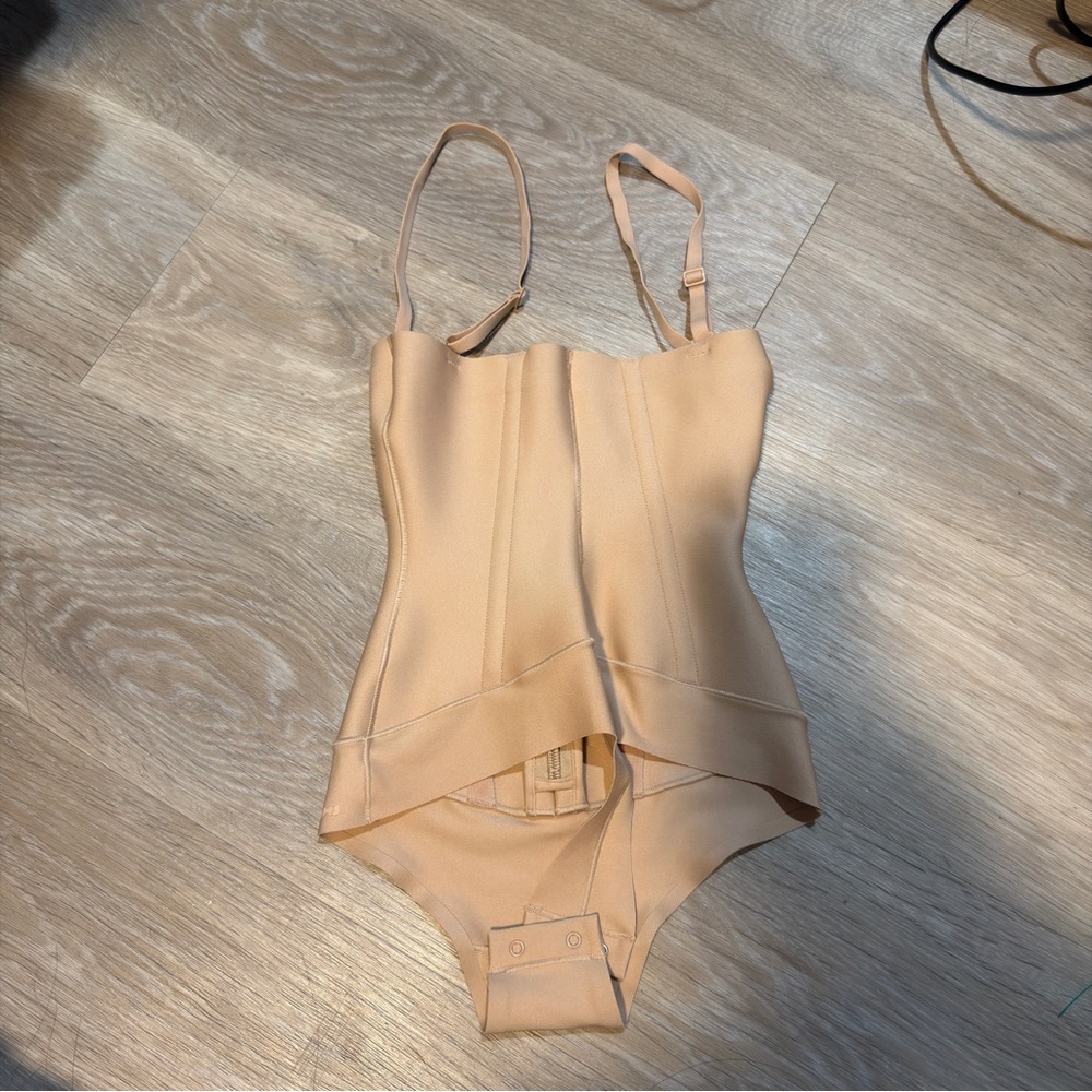 SKIMS Waist Cincher